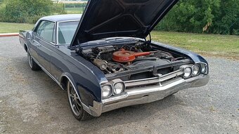 Oldsmobile delta 88 - 20