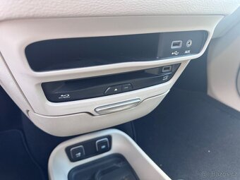 Chrysler Pacifica 3,6 DVD LIMITED ADAPT 8 míst 2017 - 20