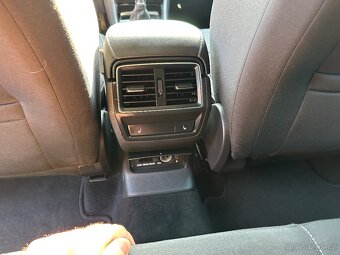 KAROQ 2.0TDI 2021 ALU NAVI CARPLAY KAMERA PDC SUNSET CHROM - 20