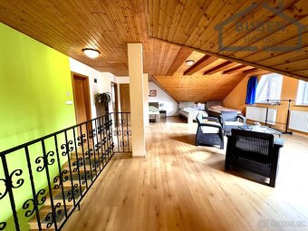 Penzion se skladem,  dvougaráží, dětským hřištěm a parkovací - 20