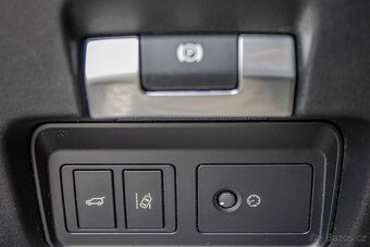 Jaguar E-Pace 2.0 R-Dynamic SE AWD A9 132kW - 20