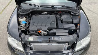 ŠKODA OCTAVIA 2.0TDI RS 125kW DSG COLUMBUS - 20