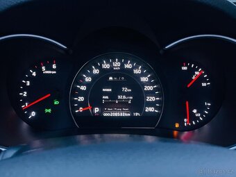 Kia Sorento 2.2D 4x4 AUT 7MÍST KAMERA VÝHŘEV TAŽNÉ SERVISKA - 20