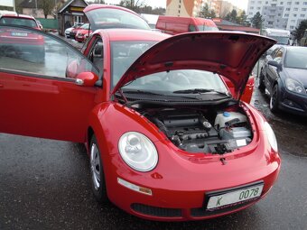 VW NewBeetle 1.4i 75koní r.v.4/2008 - 20