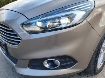 Ford S-MAX 2.0 Tdci 140Kw Titanium 4x4 r.v.2019 nové v ČR - 20