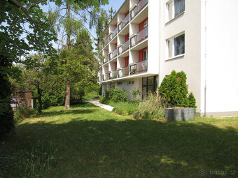 Prodej krásného bytu 1+1 s lodžií a zahradou 44 m² -Vinařská - 20