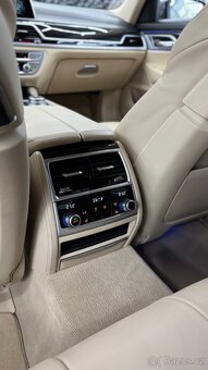 BMW 740d xDrive,G11,M paket,ČR,TOP STAV,aktivní výfuk ON/OFF - 20