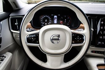 Volvo S90 D5 2.0L Drive-E Inscription A/T AWD - 20