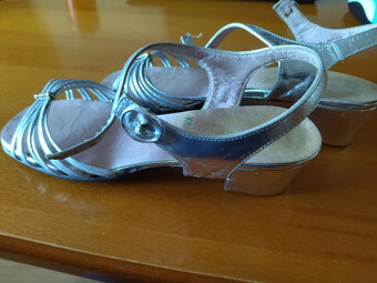 retro papuče 3x, Děts. papučky 2x, ponožky,důchodky,holínky - 20