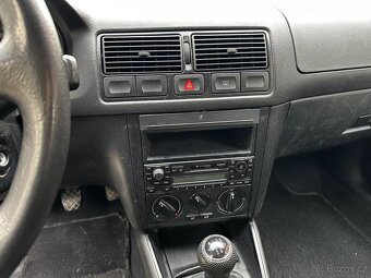 Volkswagen Golf IV 1.6 77kW ALU kola Klima Tažné Nová STK - 20