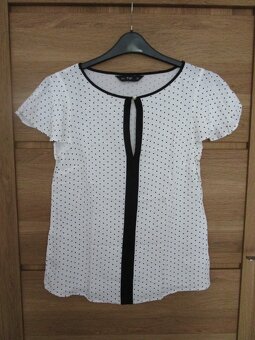 nové nenošené oblečení - komplet 4000 Kč - 20