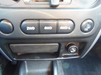 Suzuki Jimny 1.5 DDiS 4x4 tažné 1300 kg - 20