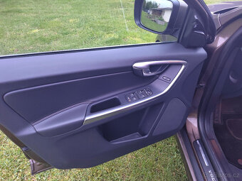 VOLVO XC 60 AWD D5 - 20