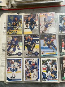 Hokejové kartičky alba plus karty… komplet - 20