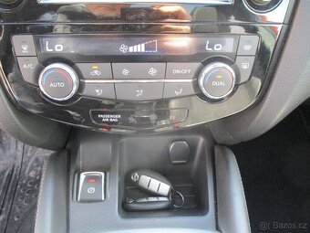 NISSAN QASHQAI 1,6DCi 96kw TEKNA LED PANO GPS 2017 - 20