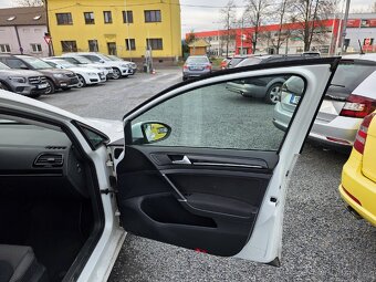 Volkswagen Golf 1.6 TDI TZ - 20