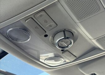 Volkswagen Sharan 2,0 DSG PANO LED 7MÍST ROZVODY nafta - 20