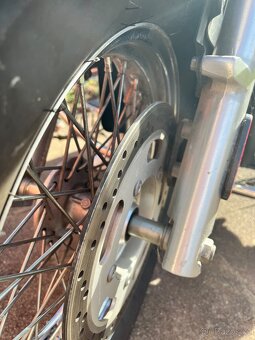 Kawasaki VN 900 - 20