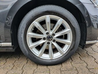 VW Passat B8 Variant 2.0TDI 147kW 4x4 DSG - záruka Autodraft - 20