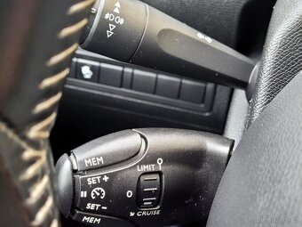 Peugeot 308, 1,2 PT/110hp,CZ, SERVISNÍ KNÍŽKA - 20