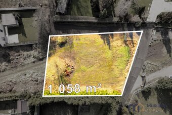 Prodej stavebního pozemku 1738 m2 - 20