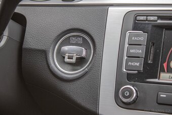 Volkswagen Passat Variant Alltrack 2.0 TDI BMT 4MOTION DSG - 20
