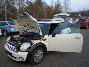 Mini Cooper 1.4i 95koní r.v.9/2008 - 20