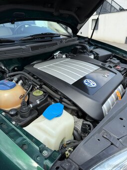 Volkswagen Golf 2.8 V6 4Motion 81000km UNIKÁTNÍ KUS - 20