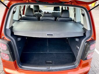 VOLKSWAGEN TOURAN CROSS 2.0 TDI,7 míst  - 20