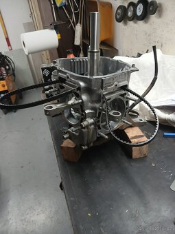 Prodám zahradní traktor Stiga Park Royal (r. v. 2000) po kom - 20