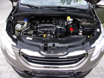 Peugeot 2008 1.2 VTi,navigace,1.majitel,serviskní kniha,TOP - 20