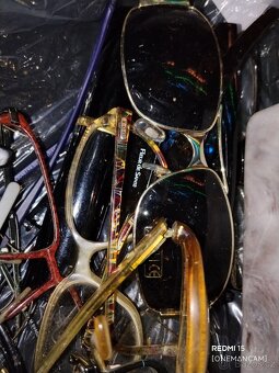 34 ks brýlí retro, Balmain, a další + díly - 20