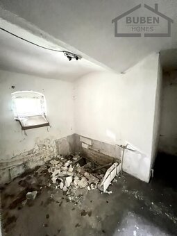 RD k rekonstrukci (190 m2) se zahradou 438 m2 - Lesná u Tac - 20