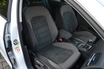 Volkswagen GOLF VII Variant 2.0Tdi 110kw DSG LED rok 2018 - 20