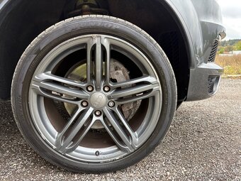 Prodám Audi Q7 facelift 3.0 tdi 180kw - 20