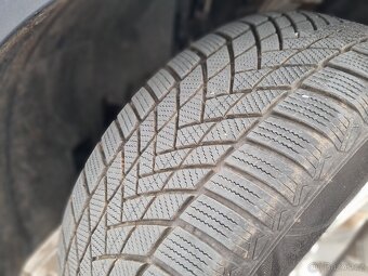 BMW X6 3.0D 173kW Xdrive r.v.2009 najeto pouze 183tis km - 20