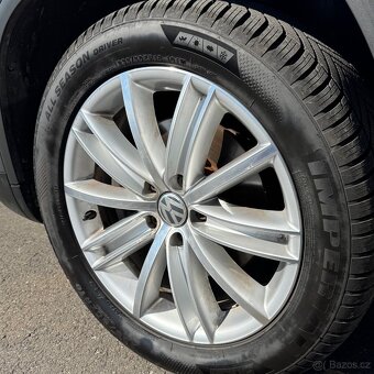 VW Tiguan 2.0 TSI 4x4 kůže, DCC,LED, tažné, po servisu - 20