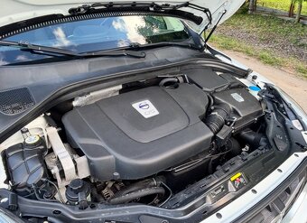 VOLVO XC60 2.4 D3 AWD AT SUMMUM PLUS - 20
