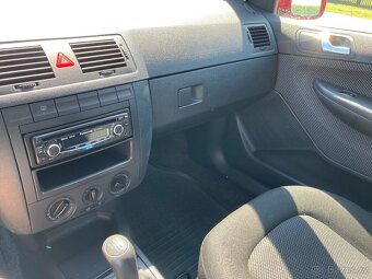Škoda Fabia 1.2HTp 40kW klimatizace - 20