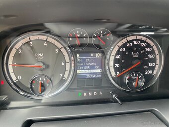 DODGE RAM 5,7 HEMI LPG LARAMIE,2011,ČERNÁ,TZ,DPH - 20