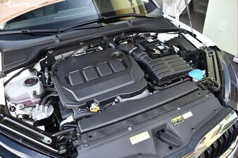 Škoda Octavia Combi 2.0TDi DSG STYLE LED ACC NAVI DPH - 20