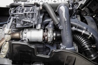 NOVÝ HÁKOVÝ NOSIČ KONTEJNERŮ HYDRAULICKÁ RUKA MERCEDES 12T - 20