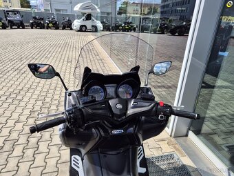 Yamaha T-Max 560 - 20