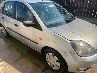 Ford fiesta 2003 - 20