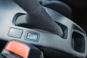 SUZUKI SX4 1.6,GY,134 381km, bourané na předek - 20