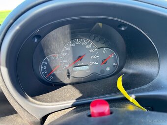 Ford Sreetka 1,6 rok 2005 - 20