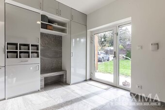 Byt 4+kk o ploše 188 m2 - Praha, Zbraslav - 20