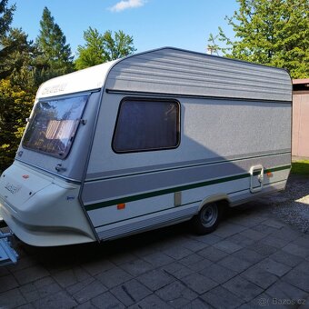 Prodám karavan Chateau 400 s předstanem - 20