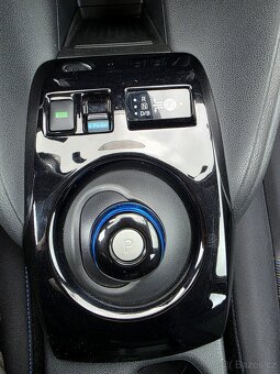Nissan Leaf 40 KWh ACENTA-2020-ZÁRUKA-SERVIS NISSAN 28 TKM - 20