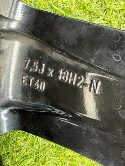 Originál alu kola Mercedes 5x112 R18 C-Class DVOUROZMĚR W206 - 20